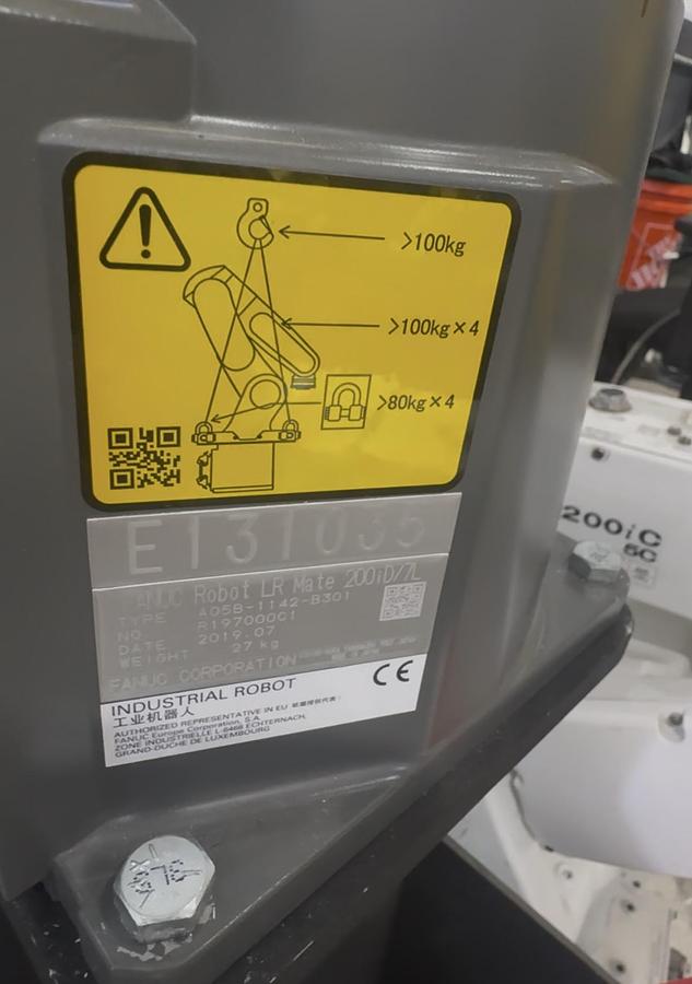 Used FANUC LR MATE  200iD/7L 6 AXIS ROBOT WITH R-30iB PLUS CONTROL FOR SALE