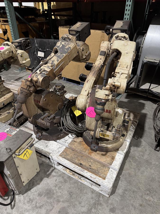 Used Used Dual Arm ABB IRB 1600ID 4/1.5 Mig Welding Robot SN 105407 New 2017 2 Arms Master Slave One Price