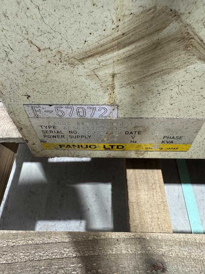 Used FANUC ARC MATE 100iB 6 AXIS ARC WELDING ROBOT WITH RJ3iB CONTROL