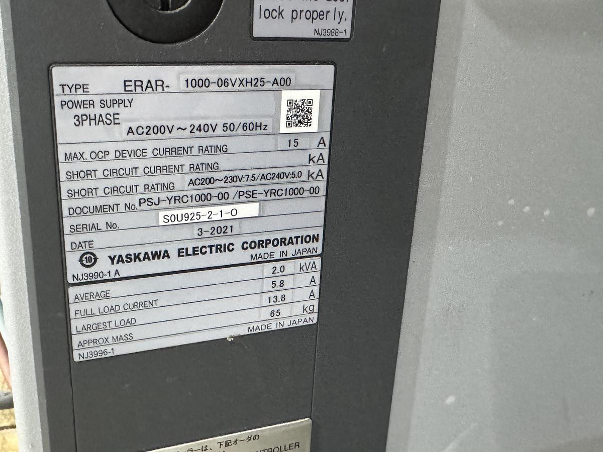 Used YASKAWA MOTOMAN GP25 6 AXIS ROBOT WITH YRC1000 CONTROL