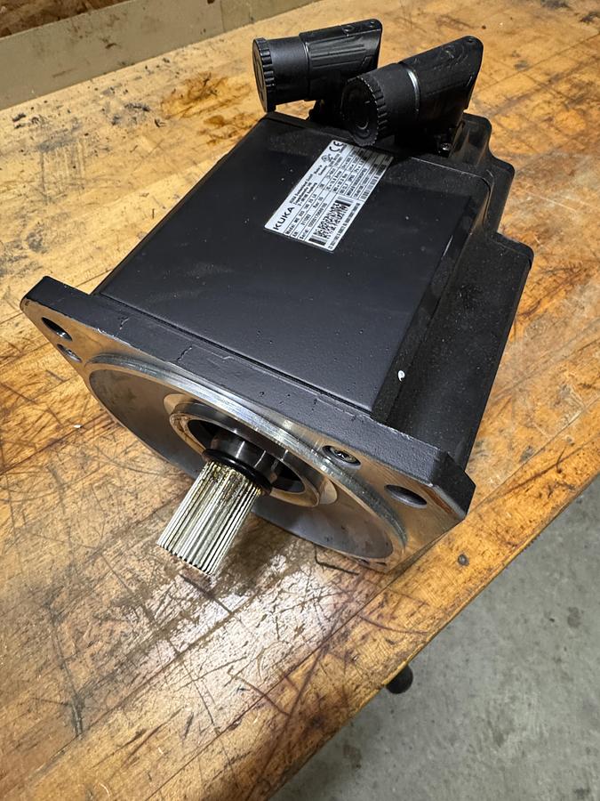 KUKA SERVO MOTOR MODEL: 320_190_25_L0 AN: 311082 KW: 5.8 
