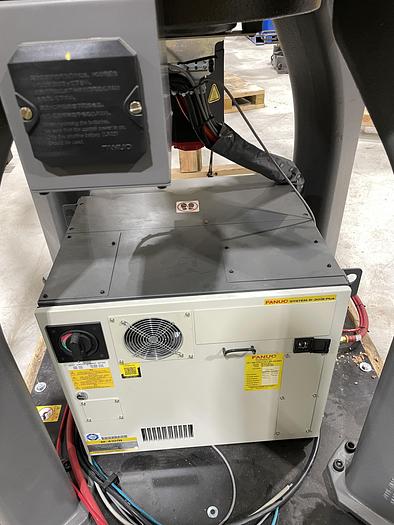 Used 2022 FANUC M-410iB/700 PALLETIZING ROBOT WITH R-30iB PLUS CONTROLLER MINT!