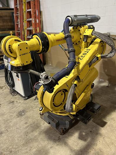 Used FANUC R2000iB/250F WITH R30iA CONTROLLER, CLEANED AND TESTED, ONLY 1,398 HOURS