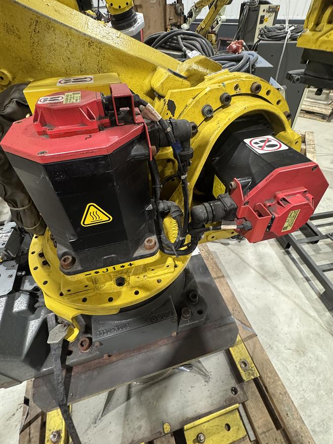 Used FANUC R-1000iA/80F 6 AXIS ROBOT WITH R-30iA CONTROL FOR SALE, 80 KG LIFT X 2230 MM REACH