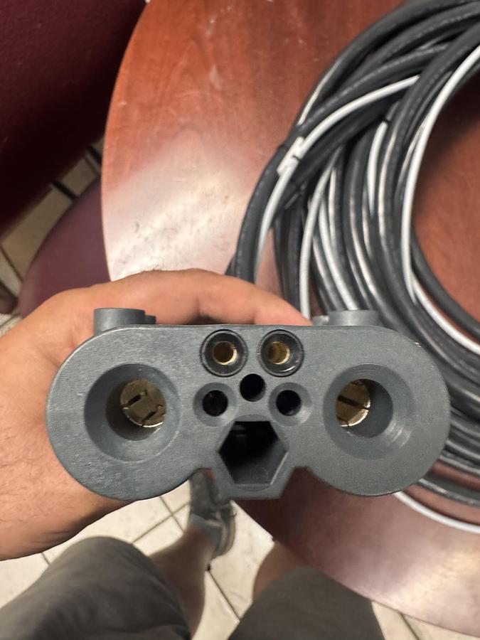 CABLE SET WITH RIMA CONNECTOR. RIMA CONNECTOR 320 AMP/ 150 VOLT 