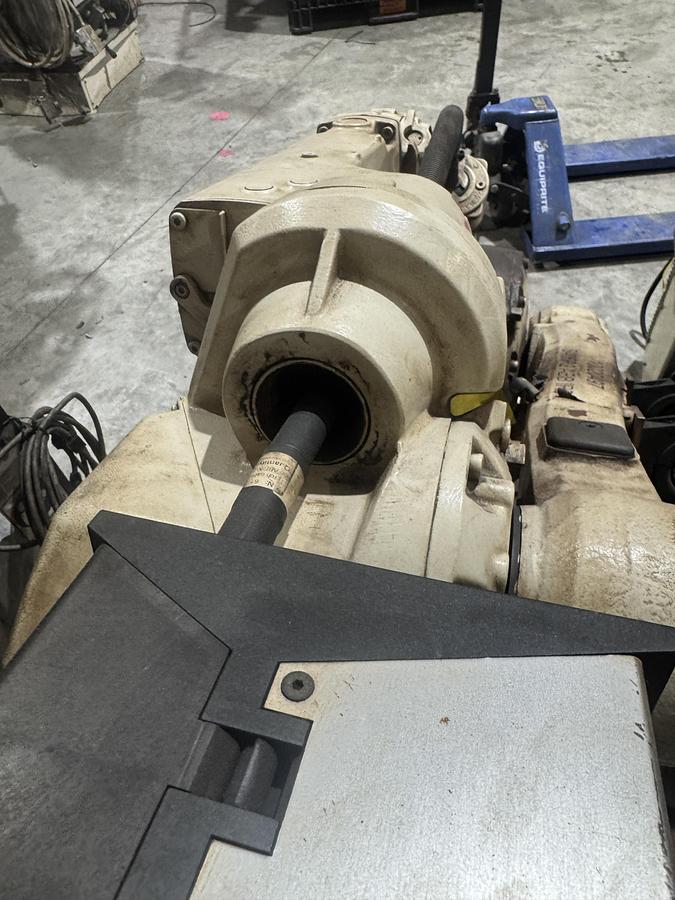 Used Used Dual Arm ABB IRB 1600ID 4/1.5 Mig Welding Robot SN 105407 New 2017 2 Arms Master Slave One Price