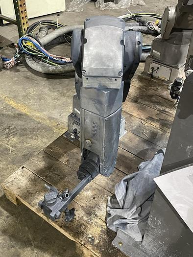 Used FANUC PAINT MATE 200iC/5L 6 AXIS ROBOT WITH R-30IB CONTROL FOR SALE