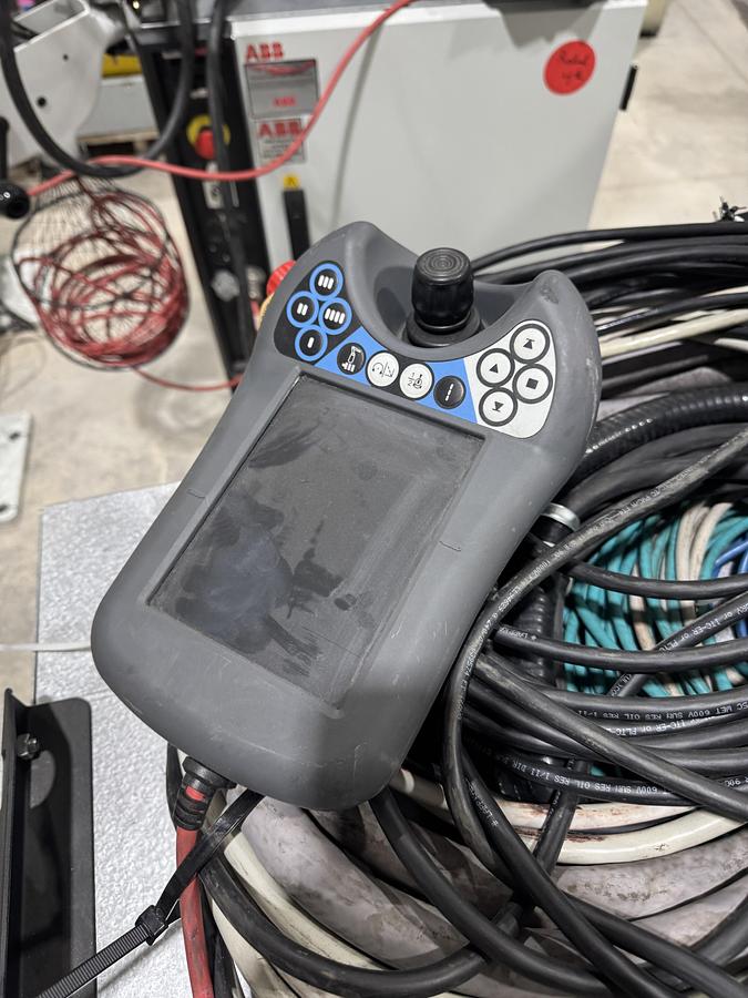 Used ABB IRB 4600-40/2.55 ROBOT 6 AXIS WITH IRC5 CONTROLLER NEW 2023 LIKE NEW