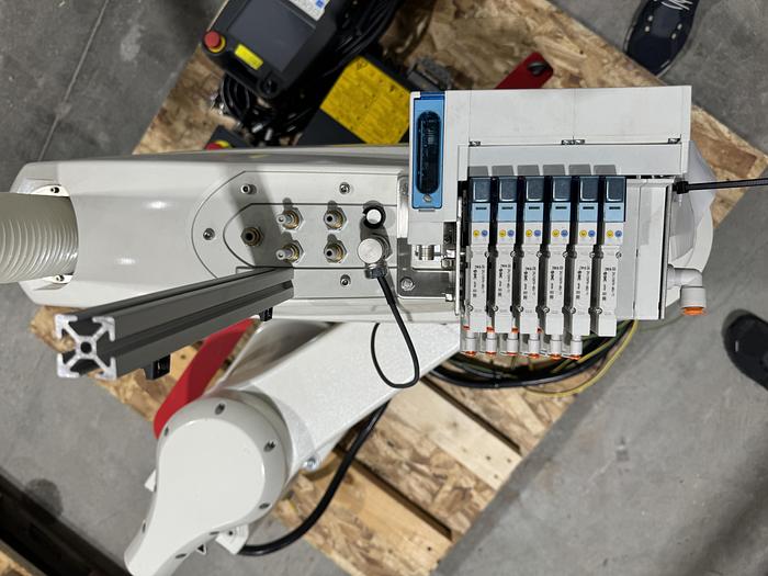 FANUC SR-20iA 4 AXIS SCARA ROBOT WITH R-30iB PLUS COMPACT CONTROLLER NEW NEVER USED