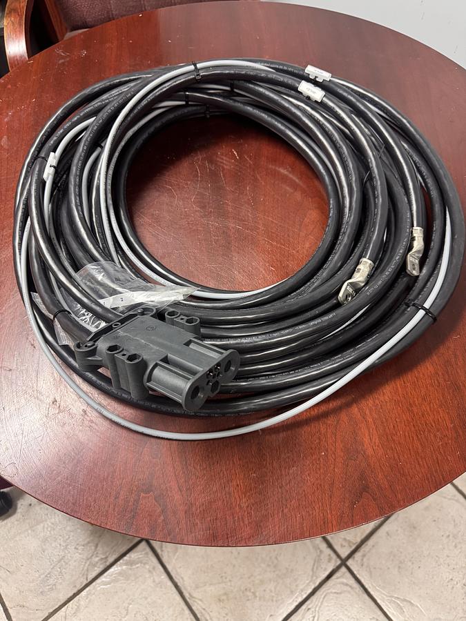 CABLE SET WITH RIMA CONNECTOR. RIMA CONNECTOR 320 AMP/ 150 VOLT 