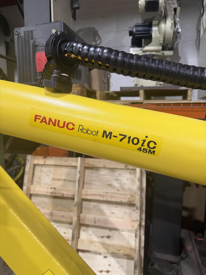 Used Used Fanuc M-710iC/45M 6 Axis Industrial Robot With R-30iB Plus Controller