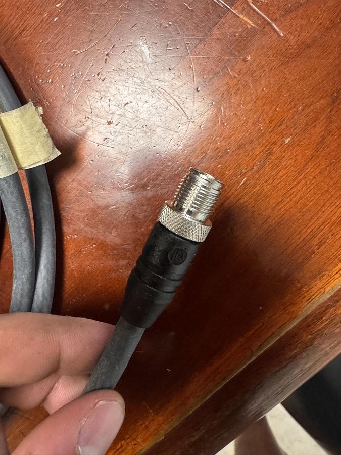 KUKA 00-356-385 ROBOT CABLE. 30 METERS LONG XF21/XF31 