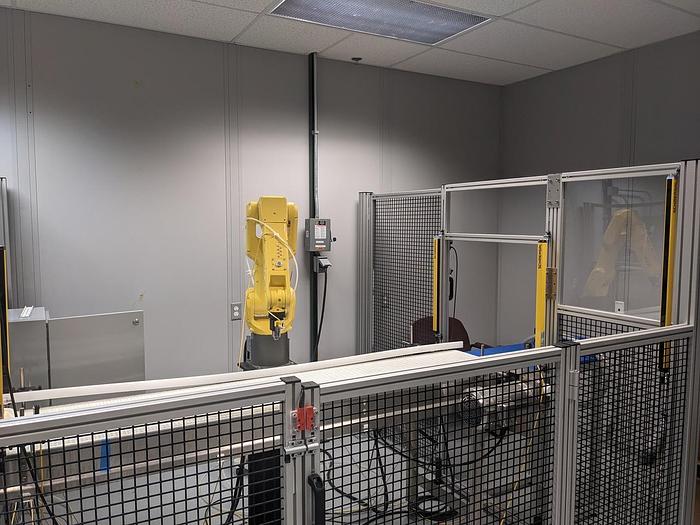 Used FANUC LR MATE 200iD/7L ROBOTIC CELL WITH R-30iB PLUS WITH ENCLOSURE LIGHT CURTAINS VISION READY