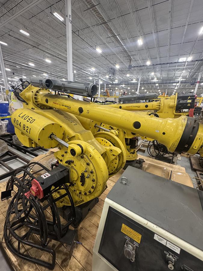 Used FANUC M900iA/400L 6 AXIS ROBOT WITH R-30iA CONTROL FOR SALE
