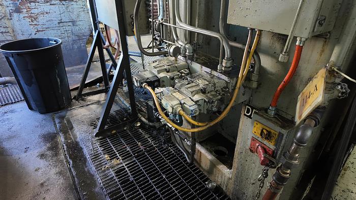 Used WILLIAMS & WHITE 400 TON HYDRAULIC PRESS GIB GUIDED 48" X 48" BED & RAM