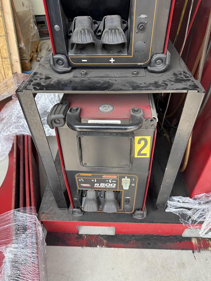 Used 2015 GENESIS/FANUC DUAL ARCMATE 100iC/12 DUAL TRUNNION WELDING CELL 2015