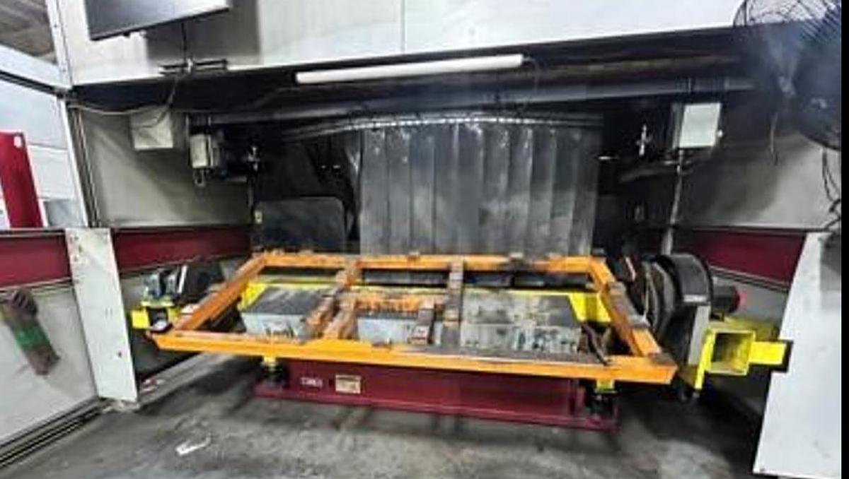 Used 2015 GENESIS/FANUC DUAL ARCMATE 100iC DUAL TRUNNION WELDING CELL