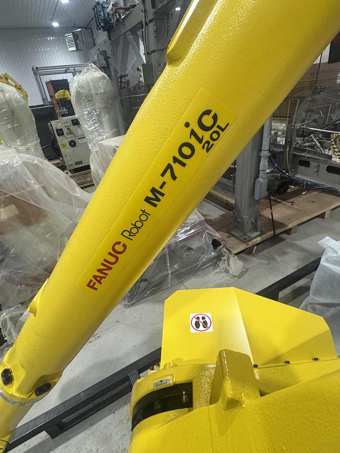 FANUC M-710iC/20L ROBOT WITH R-30iB PLUS CONTROLLER, NEW NEVER USED