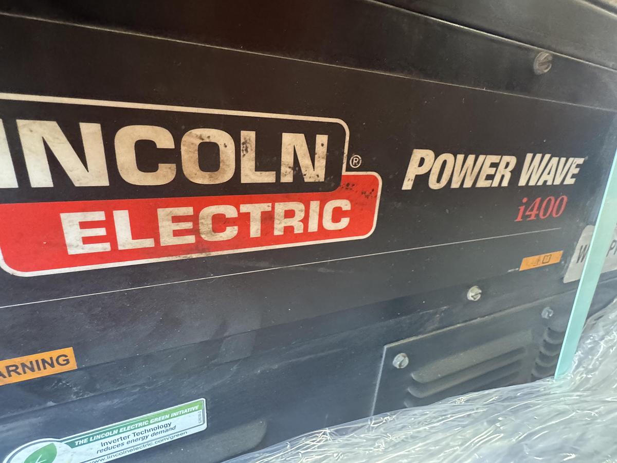 Used FANUC ARC MATE 100iC 6 AXIS MIG WELDING ROBOT WITH R-30iB CONTROL