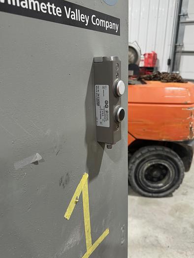 Used FANUC ARC MATE 120iD/12L, DUAL ARM, NEVER USED, R30iB PLUS, LINCOLN R450 WELDING POWER SUPPLY, TILT TURN POSITIONER