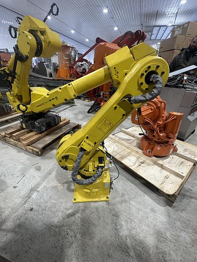 Used FANUC M16iB/20, WITH R30iA CONTROLLER, PENDANT, CABLES, UNDER 300 HOURS OF USE