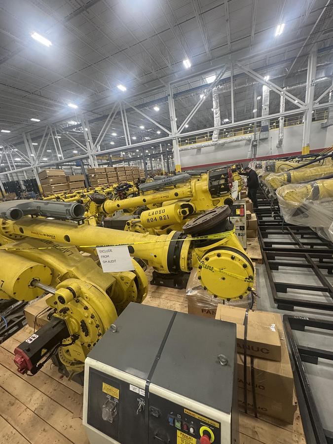 Used FANUC M900iA/400L 6 AXIS ROBOT WITH R-30iA CONTROL FOR SALE