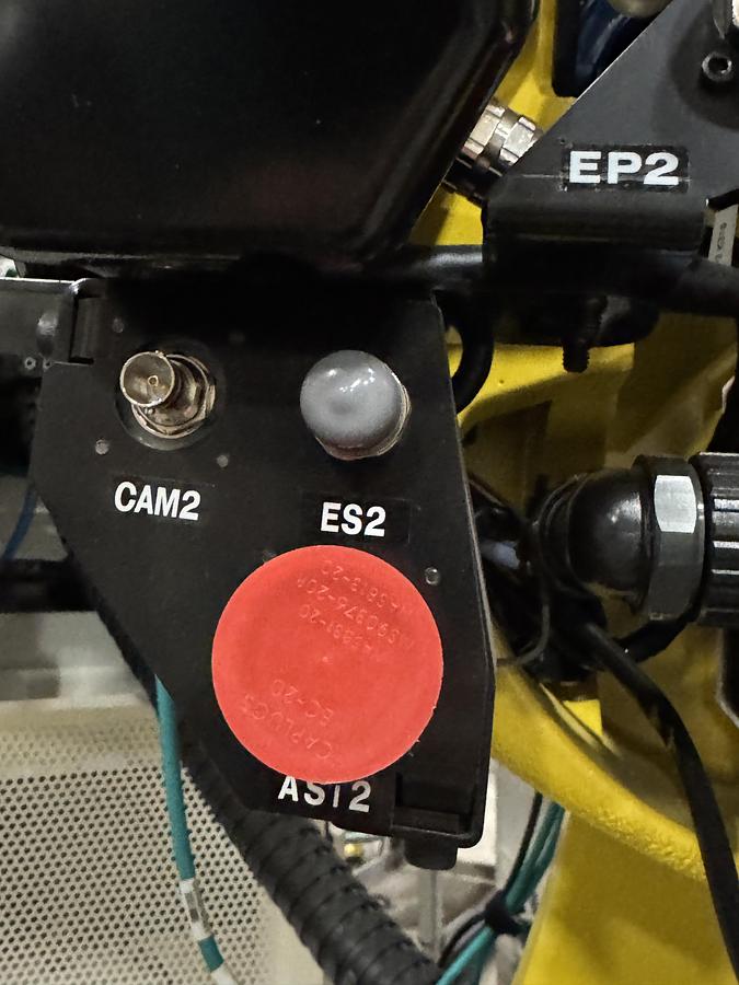 Used FANUC M-20iD/25 ROBOT WITH R-30iB PLUS CONTROLLER, PENDANT, CABLES.  NEVER IN PRODUCTION!