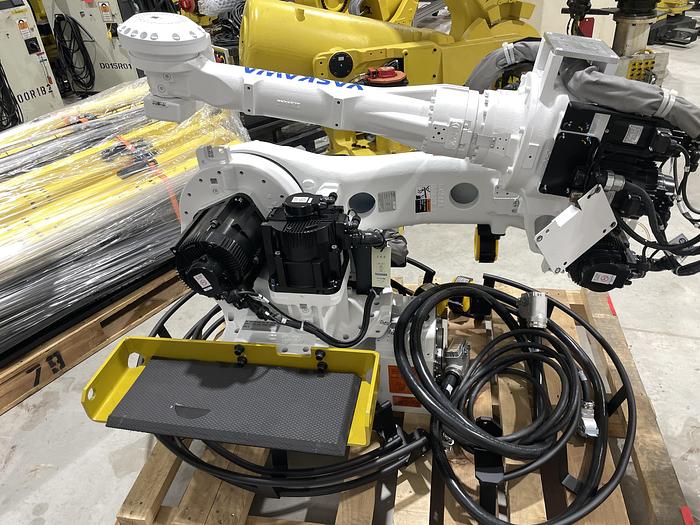 YASKAWA MOTOMAN MH80II 80KG X 2061MM REACH 6 AXES ROBOT WITH DX200 CONTROLLER