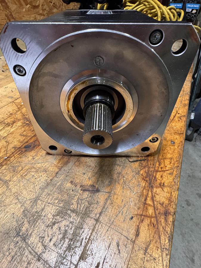 KUKA SERVO MOTOR MODEL: 320_190_25_L0 AN: 311082 KW: 5.8