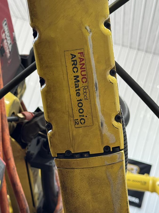 Used GENESIS/FANUC ARCMATE 100iC/12 R-30iB DUAL TRUNNION ARC WELDING CELL 2015