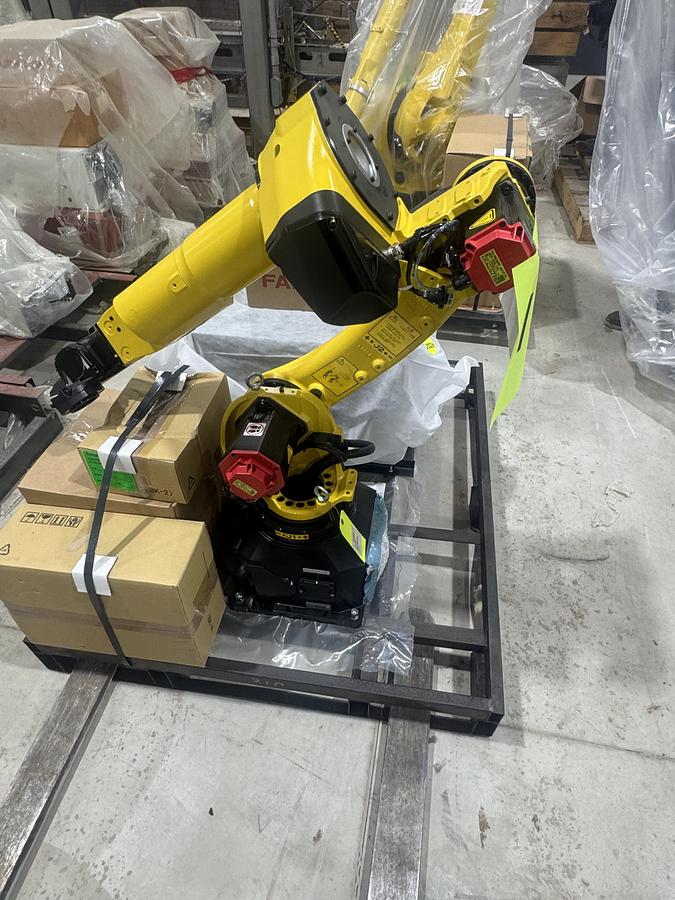NEVER USED FANUC ARCMATE 100iD/10L, R-30iB PLUS CONTROLLER, PENDANT, AND CABLES