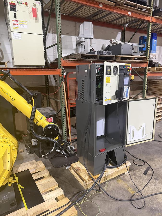 Used Used Fanuc M-710iC/45M 6 Axis Industrial Robot With R-30iB Plus Controller