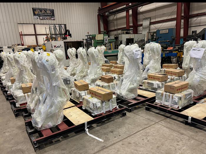 Used KAWASAKI RS020N 6 AXIS ROBOTS NEW NEVER USED WITH E01 CONTROLS & CUBIC S, MULTIPLE UNITS