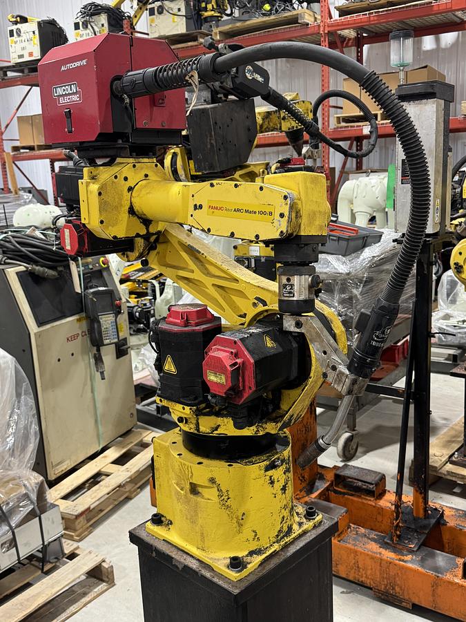Used FANUC ARC MATE 100iB 6 AXIS ARC WELDING ROBOT WITH RJ3iB CONTROL