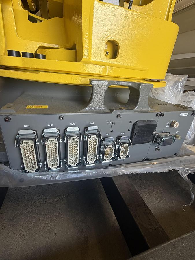Used FANUC M-2000iA/2300 ROBOT NEW NEVER USED WITH R-30iB PLUS CONTROLLER