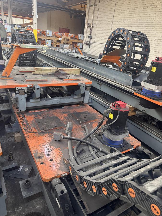 Used FANUC R2000 CAPACITY GEN VI 28' OVERALL LENGTH RTU WITH FLEX CABLES