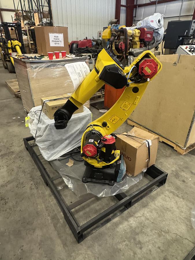 FANUC ARCMATE 120iD 6 AXIS ROBOT WITH R-30iB PLUS CONTROLLER, NEVER IN PRODUCTION, LIKE NEW