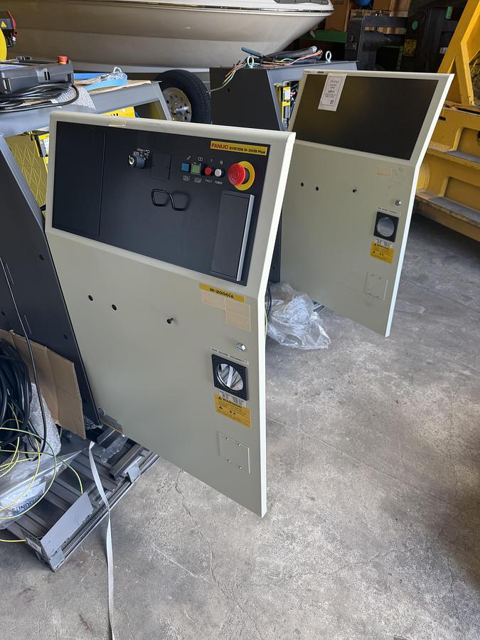 Used FANUC M-2000iA/2300 ROBOT NEW NEVER USED WITH R-30iB PLUS CONTROLLER