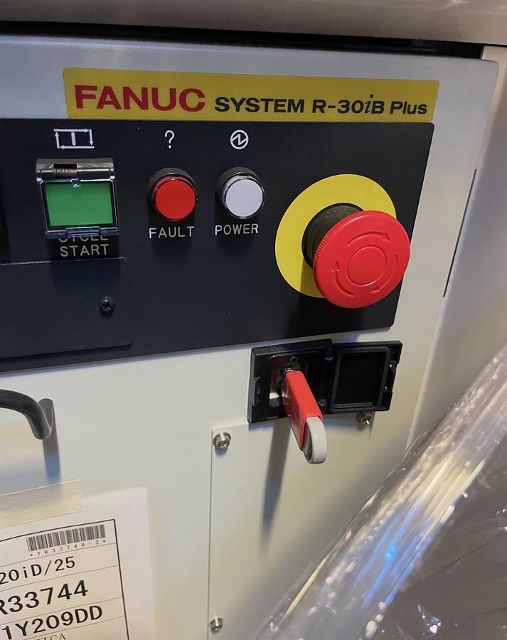 Used FANUC M-20iD/25 ROBOT WITH R-30iB PLUS CONTROLLER, PENDANT, CABLES. NEVER IN PRODUCTION!
