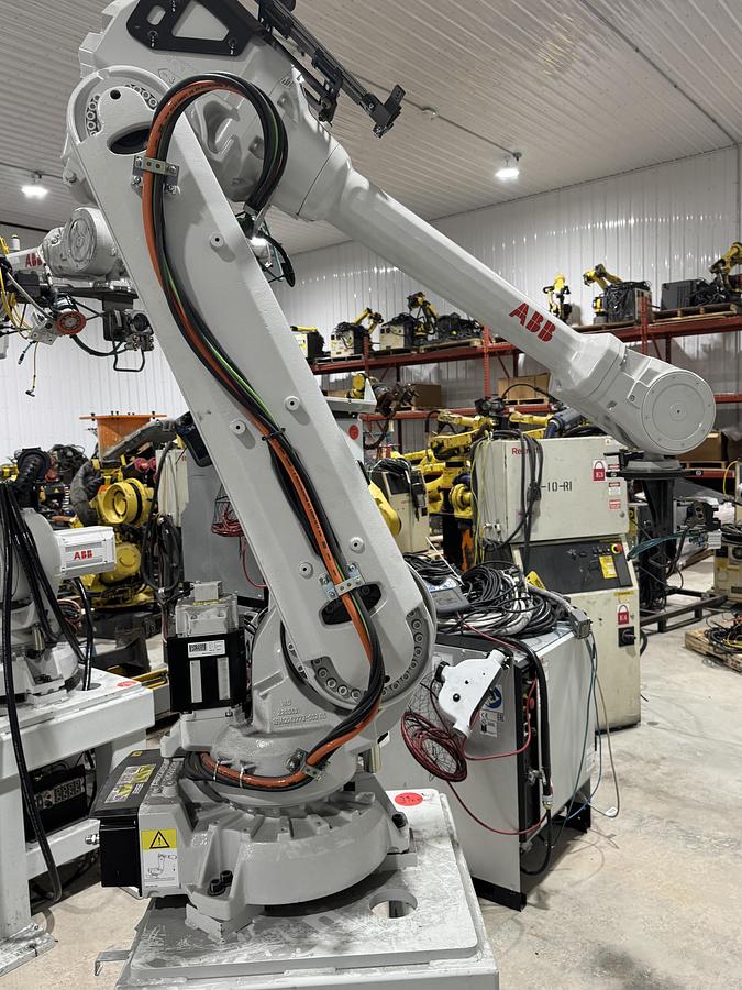 Used ABB IRB 4600-40/2.55 ROBOT 6 AXIS WITH IRC5 CONTROLLER NEW 2023 LIKE NEW