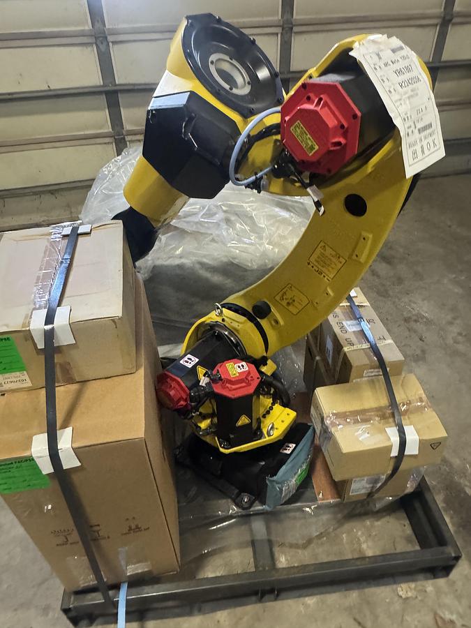 FANUC ARCMATE 120iD WITH R-30iB PLUS WITH 2 AUX AXIS DRIVES AND MOTORS