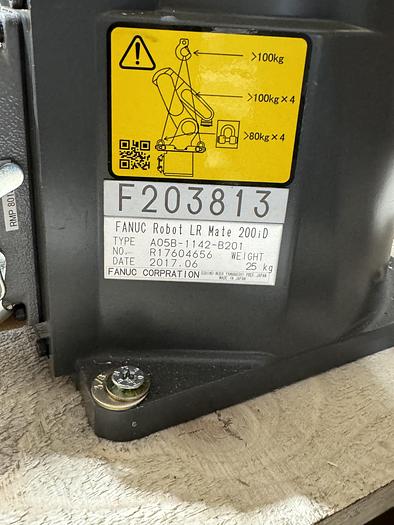 Used FANUC LR MATE 200ID 6 AXIS ROBOT WITH R30iB CONTROLLER