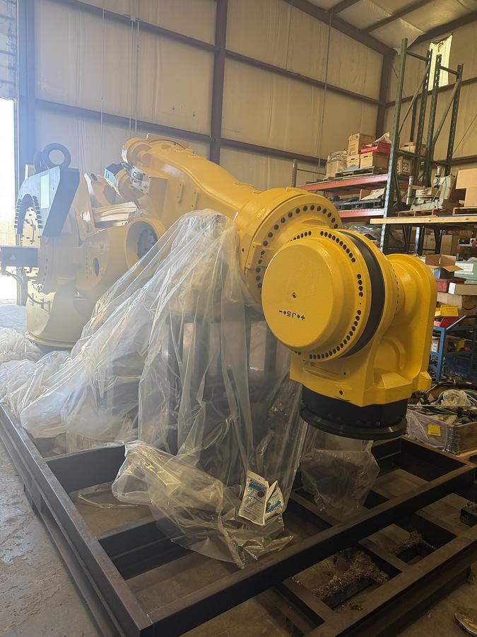 Used FANUC M-2000iA/2300 ROBOT NEW NEVER USED WITH R-30iB PLUS CONTROLLER