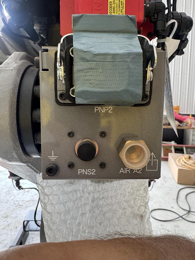Used Used Fanuc M-900iB/280 6 Axis Industrial Robot With R-30iB Control