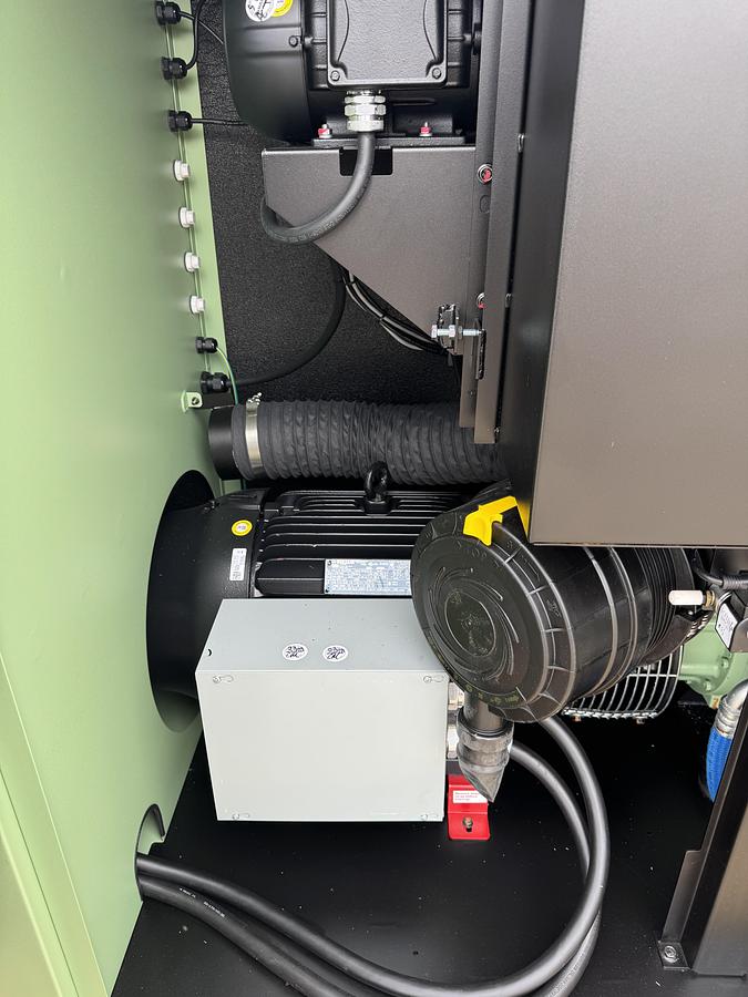 SULLAIR 50 HP AIR COMPRESSOR S-ENERGY 3700 NEW 2023 NEVER USED