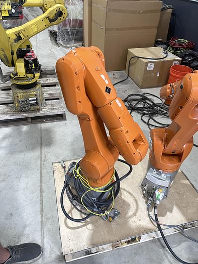 Used KUKA KR 10 R 1100 6 AXIS ROBOT WITH KRC4 CONTROLLER