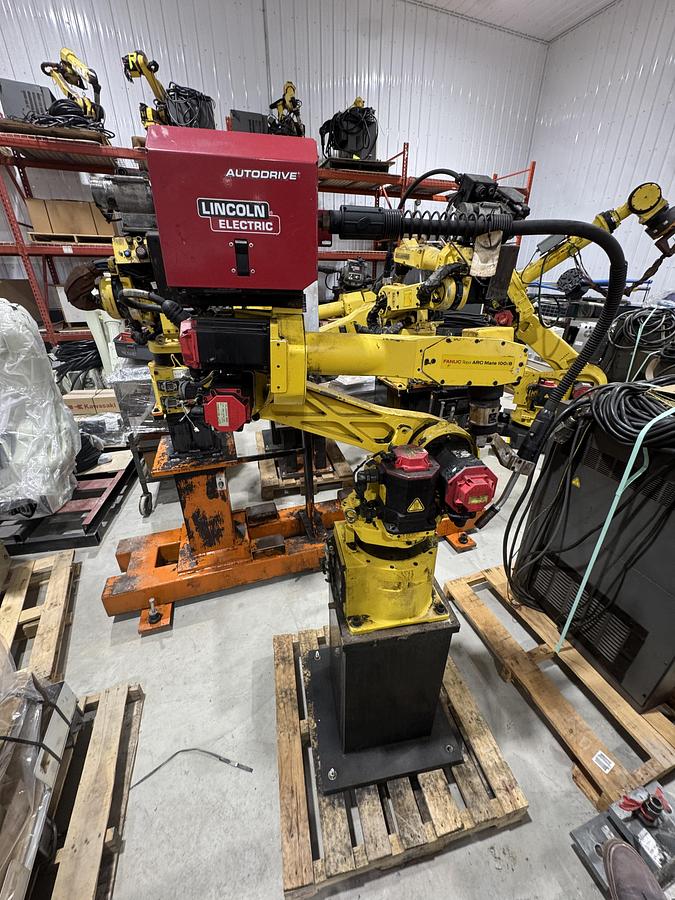 Used FANUC ARC MATE 100iB 6 AXIS ARC WELDING ROBOT WITH RJ3iB CONTROL