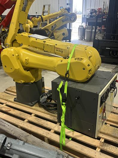 Used FANUC M-20iB/25 WITH R30iB CONTROLLER