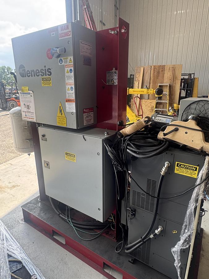 Used 2015 GENESIS/FANUC DUAL ARCMATE 100iC/12 DUAL TRUNNION WELDING CELL 2015