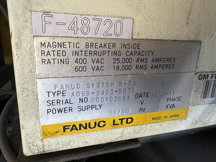 Used FANUC ARCMATE 120i 6 AXIS MIG WELDING ROBOT WITH LINCOLN WIRE FEEDER AND GUN